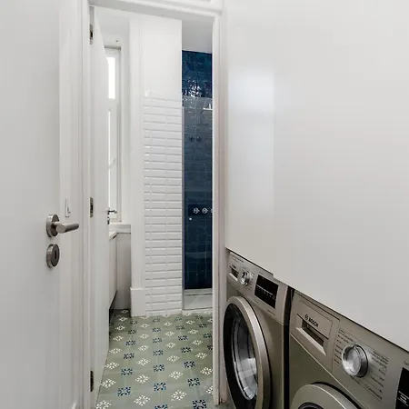 Whome Spacious Historic Flat Near Cais Do Sodre Apartamento